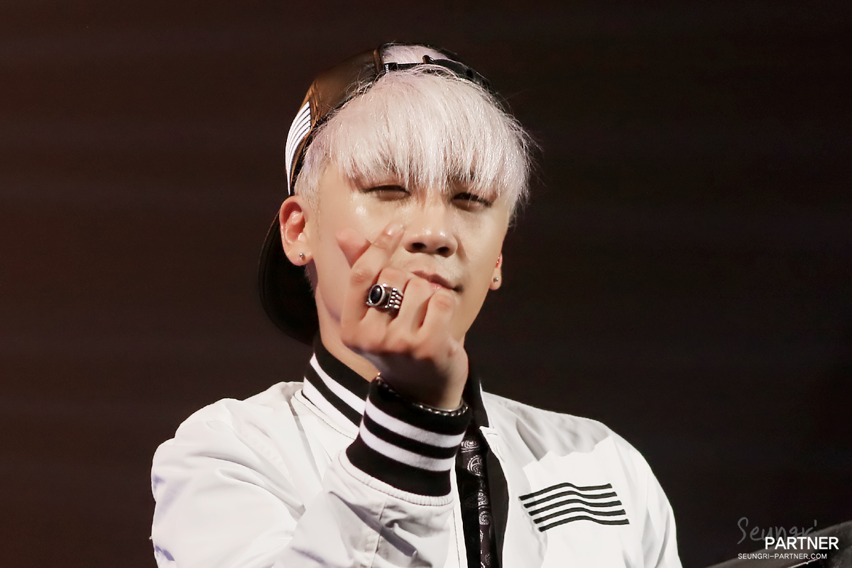 BIGBANG Seoul Day 1+2 HQs 2015-04-25+26 Seoul 040