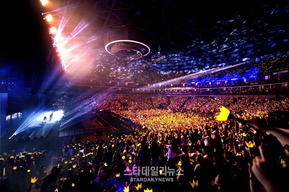 BIGBANG Shanghai Press June 2015 012.jpg