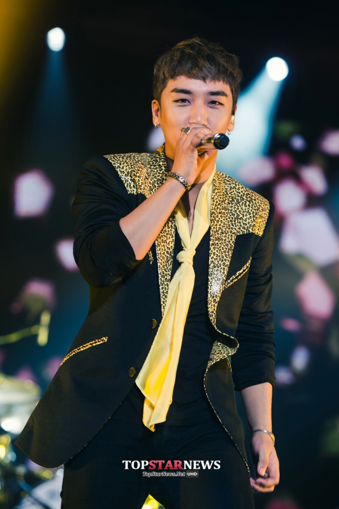 BIGBANG - Made Tour 2015 - Chongqing - 30aug2015 - TopStarNews - 03.jpg