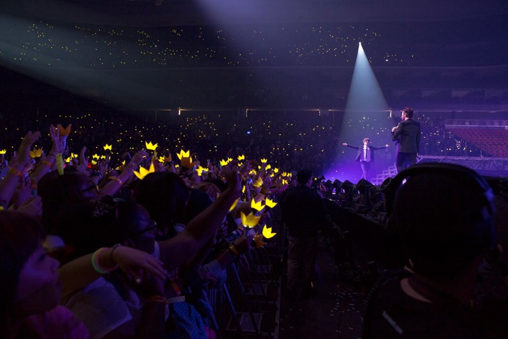 BIGBANG Rolling Stone NY review 2015-10-12 (15).jpg