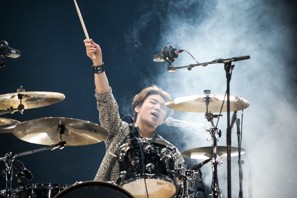 BIGBANG Rolling Stone NY review 2015-10-12 (7).jpg