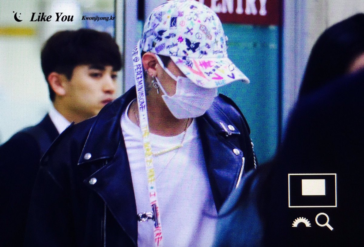 g-dragon-arrival-seoul-form-tokyo-2016-11-07-3