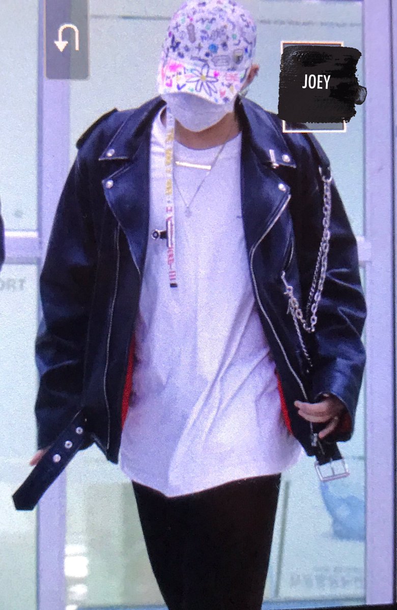 g-dragon-arrival-seoul-form-tokyo-2016-11-07-5