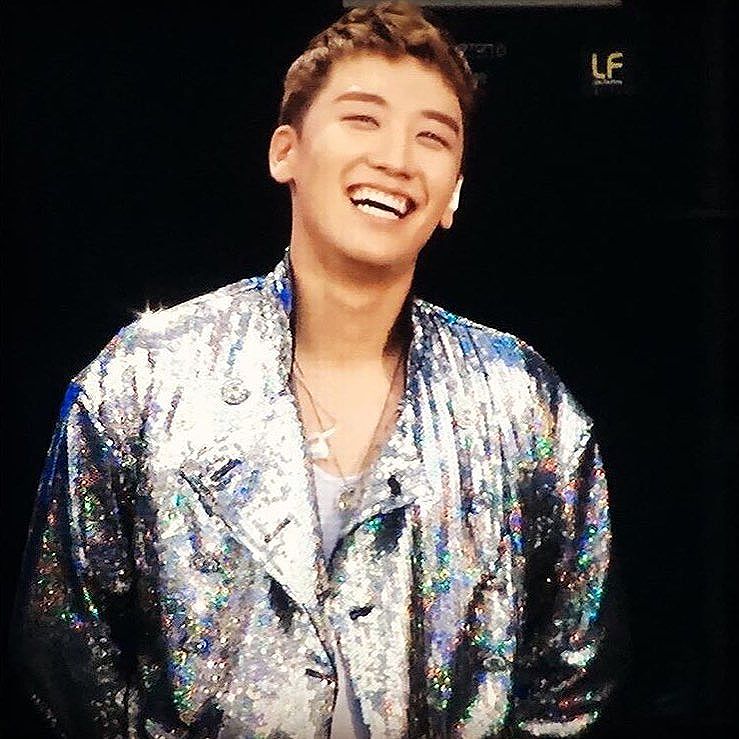 Seungri Instagram Nov 16, 2016 2:07am 福岡楽しみだね！ちょっとまっととよ