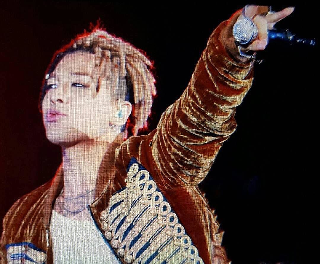 Taeyang Instagram Dec 11, 2016 11:35pm Thank u Fukuoka!!