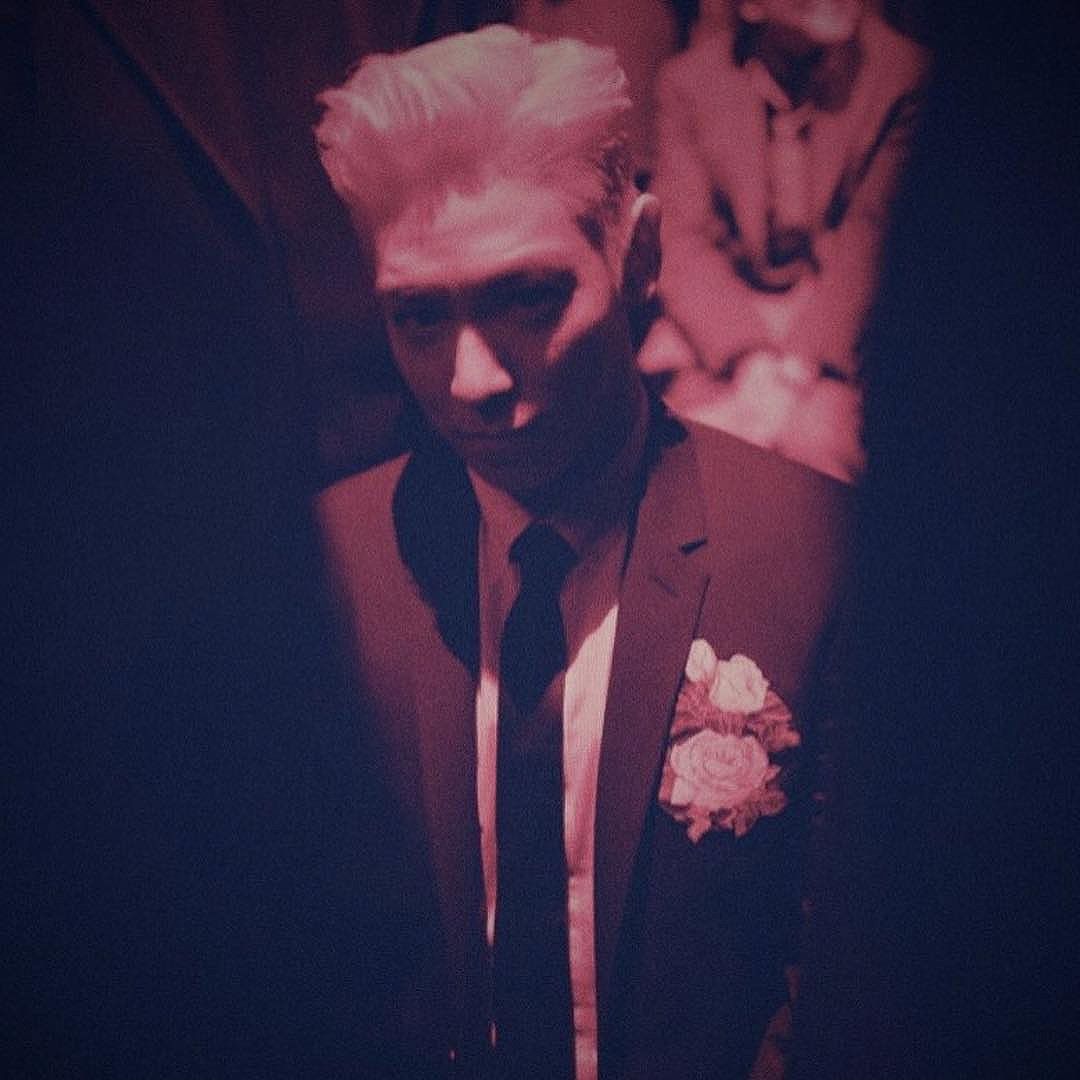 TOP Instagram Dec 4, 2016 7:33pm Good night Nagoya 🏼