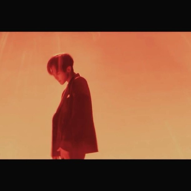 G-Dragon Instagram Aug 13, 2017 1:36am "무제(無題)Untitled, 2014" This is another music video just for you guys🖤