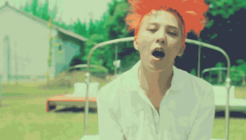 G-Dragon-waking-up-soompi