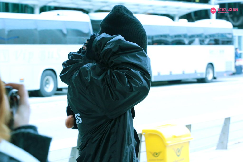 BIGBANG - Incheon Airport - 23nov2015 - With G-Dragon - 05