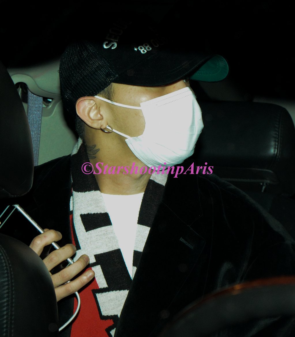 G-Dragon - Chanel Store - 25jan2016 - StarshootinP - 06