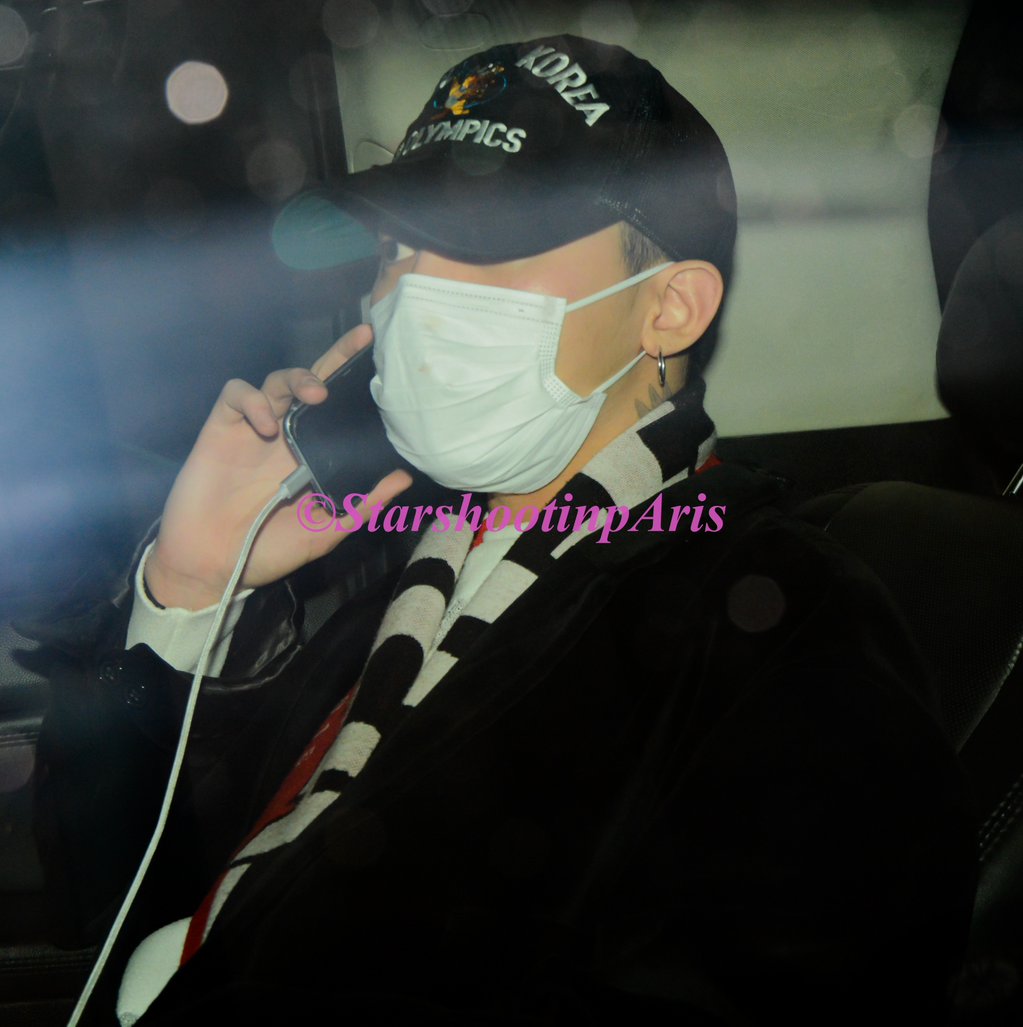 G-Dragon - Chanel Store - 25jan2016 - StarshootinP - 04