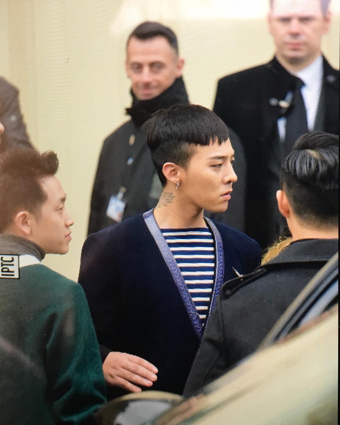 G-Dragon Chanel Haute Coutoure At Grand Palais Paris 2016-01-26 Cecilewang