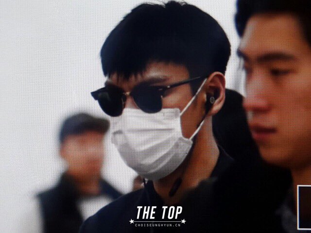 TOP Arrival Seoul Gimpo 2016-02-25 (7)