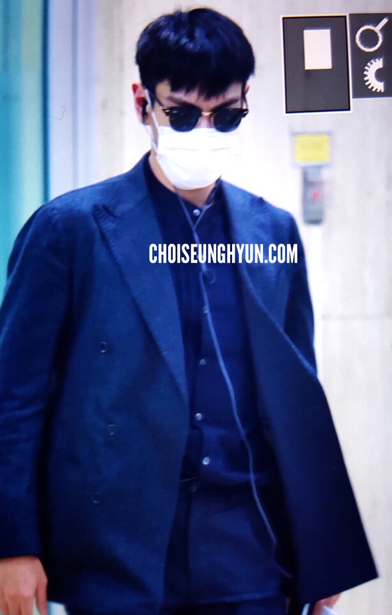 TOP Arrival Seoul Gimpo 2016-02-25 (9)