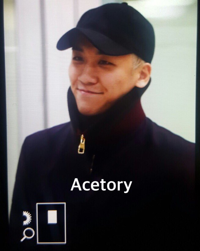 Seungri Arrial Seoul Gimpo 2016-02-25 (10)
