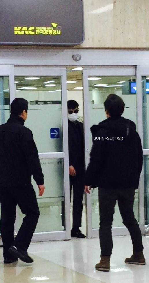 TOP Arrival Seoul Gimpo From Tokyo 2016-02-25 (1)