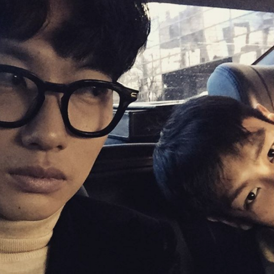 Lee Dong Hwi TOP