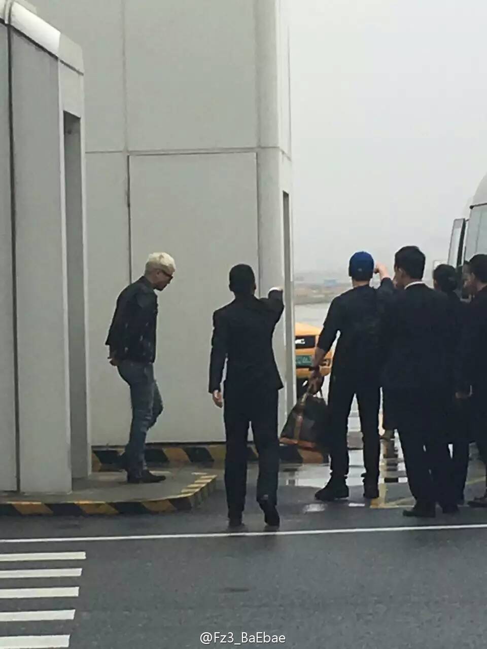 BIGBANG Airport Shenzhen Arrival 2016-03-13 (2)