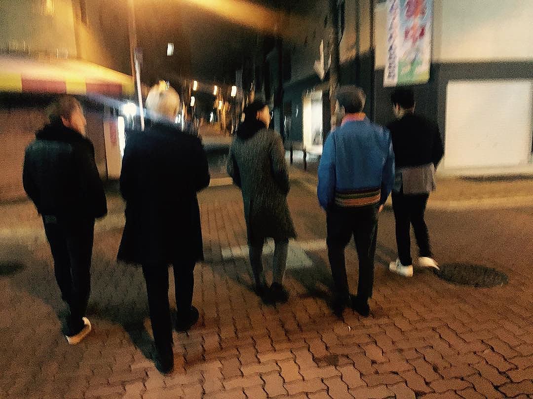 Taeyang Instagram Aug 19, 2016 @ 01:26 10년간 행복했습니다. 감사합니다. 사랑해요