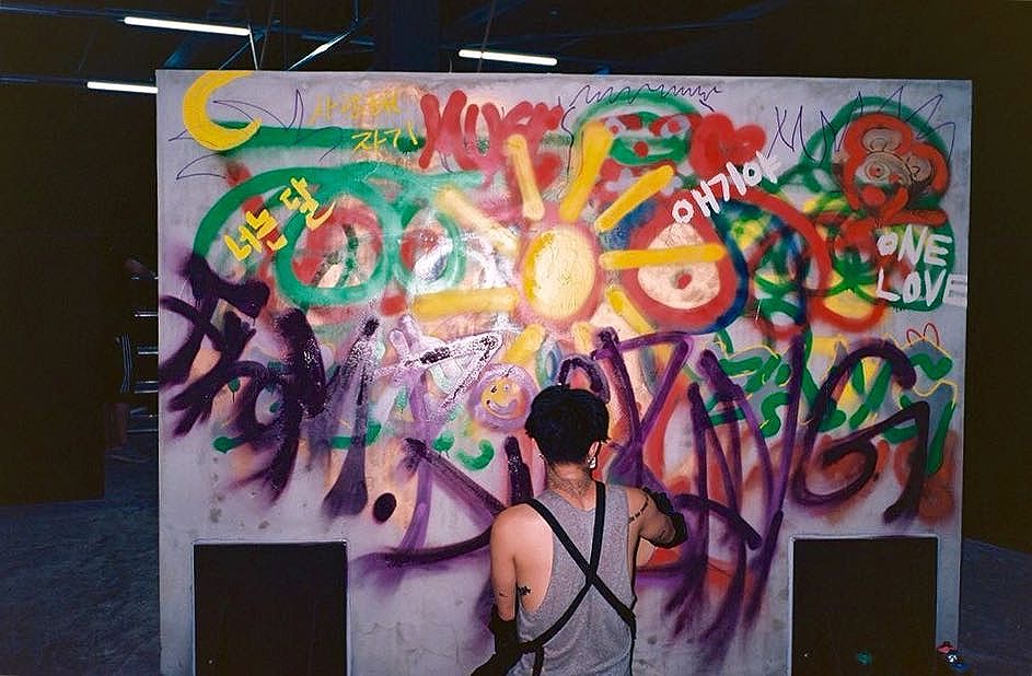 G-Dragon Instagram Aug 11, 2016 @ 18:42 A to Z