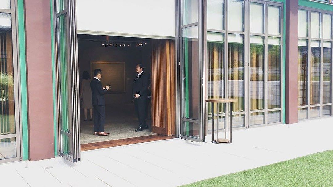TOP Instagram Sep 21, 2016 3:49pm Curated by T.O.P

#TTTOP @Sothebys in Seoul