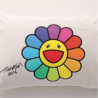 Curated by T.O.P  Murakami Takashi B.1962 TO SLEEP、OR NOT TO SLEEP-THAT IS THE QUESTION. signed in English and dated 2016、framed T.O.P personal pillow、silkscreen、acrylic box pillow:20(H)by 41 by 71 cm;7⅞(H)by 16⅛by 28 in. #TTTOP  #TakashiMurakami