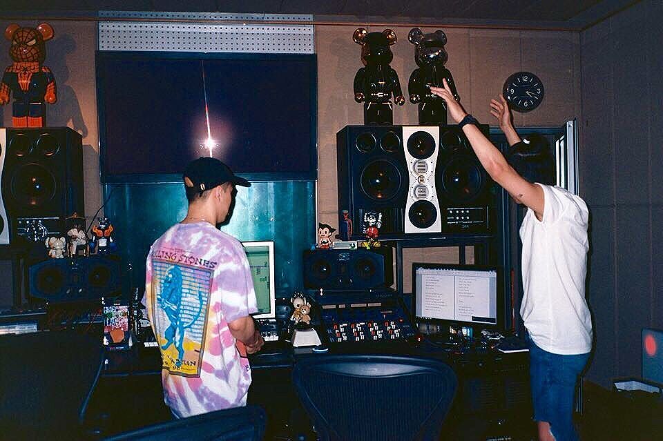 Taeyang Instagram Sep 02, 2016 @ 18:01 Photo by soonho
