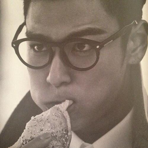 1st PICTORIAL RECORDS [FROM TOP] Source: kumirikohong...