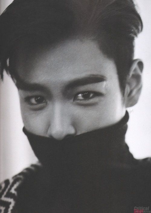 1st PICTORIAL RECORDS [FROM TOP] HQ Source: CRITICAL SHOT