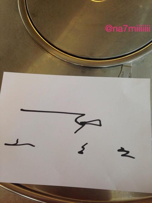 The lucky person bbed into TOP near YG in Seoul and got his...