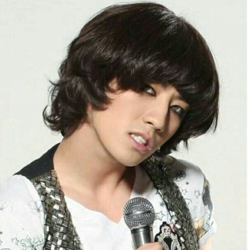 Instagram Update by Seungri: move like jagger by seungriseyo on...