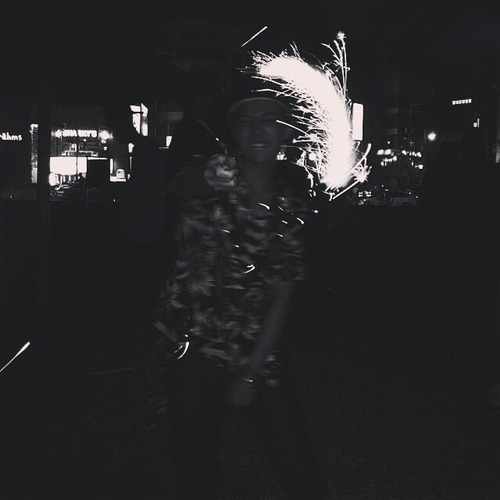 GD’s instagram update 20140608: 💥💥💥 #fireworks #busan...