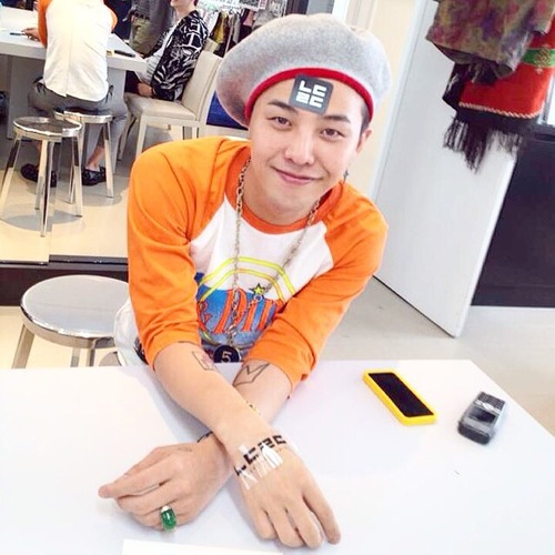 Namdaruda_studio Instagram update 20140706: Paris,France_ Chanel...