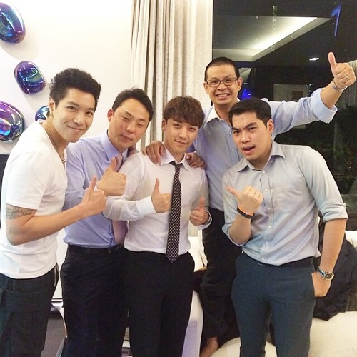 Kongkaroon Instagram update 20140712: Men’s gatta do what...